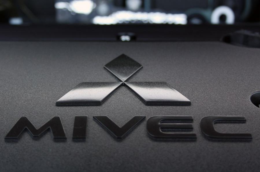  Mitsubishi Outlander Sport SE AWC 2011 года  (фото 38 из 48)